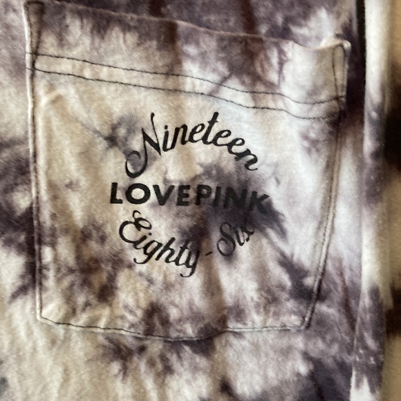 Extra Small Purple tie dye Victoria Secret Pink shirt - Picture 4 of 4